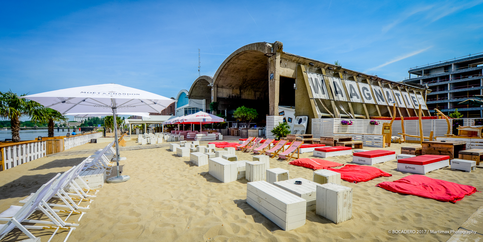 Superchill als het mooi weer is. Strandbar Antwerpen . Bocadero 2017 - Bocadero
